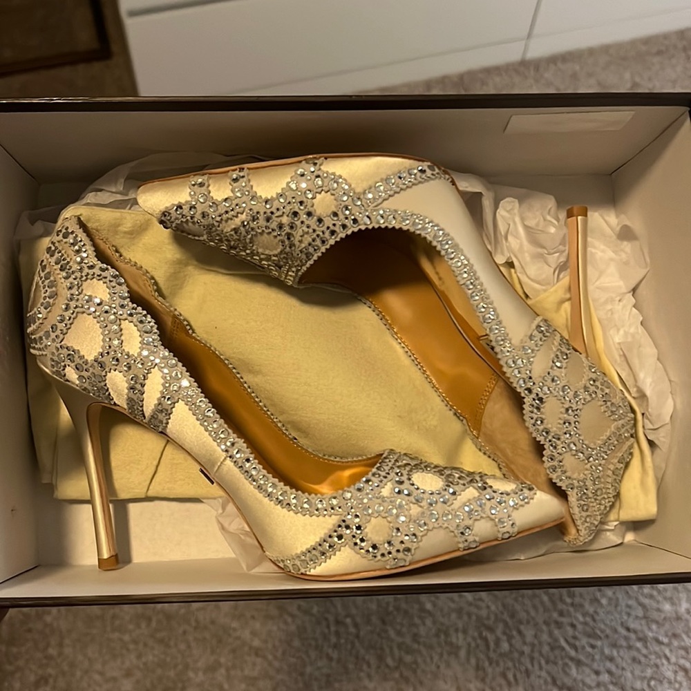 Badgley Mischka High Heels